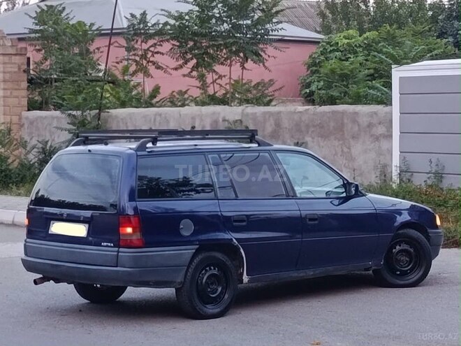Opel Astra-3