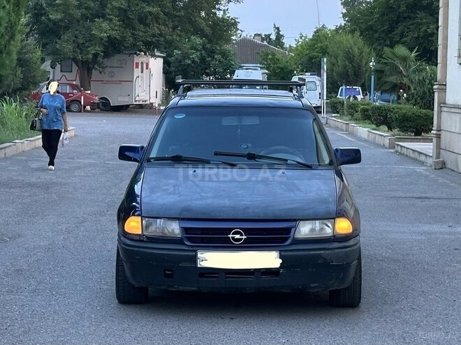 Opel Astra-1