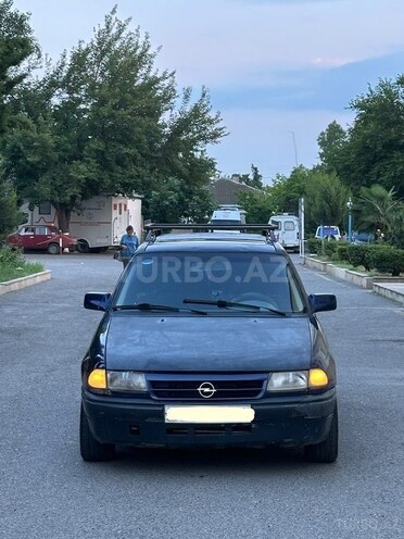 Opel Astra-10