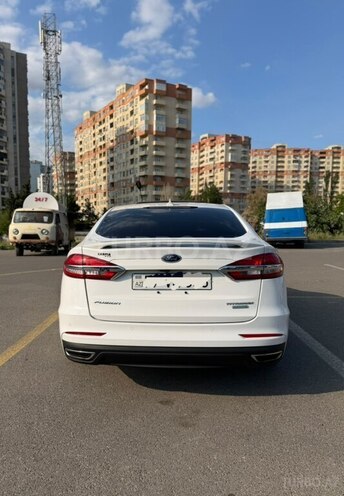 Ford Fusion (North America)-4