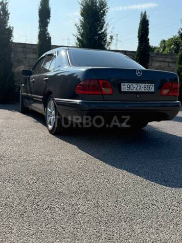 Mercedes E 200-6