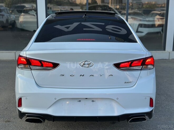 Hyundai Sonata-4