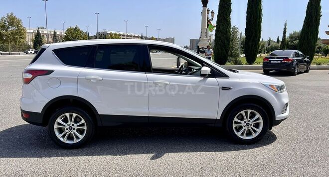 Ford Escape-6