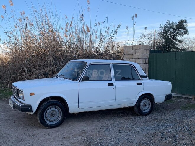 LADA (VAZ) 2107-16