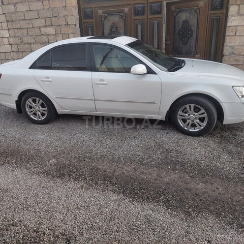 Hyundai Sonata-9