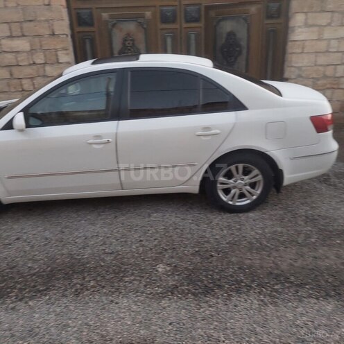 Hyundai Sonata-8