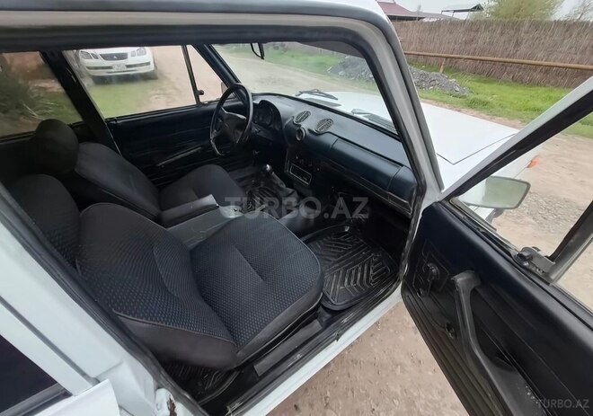 LADA (VAZ) 2106-4