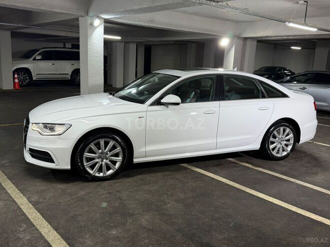 Audi A6-4