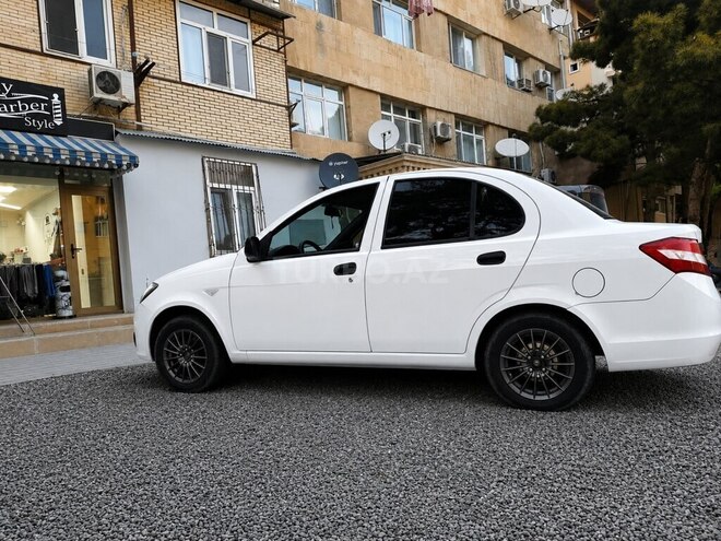 Saipa Saina-8