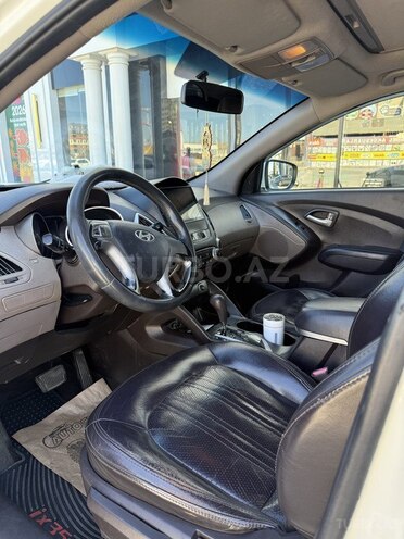 Hyundai Tucson-13