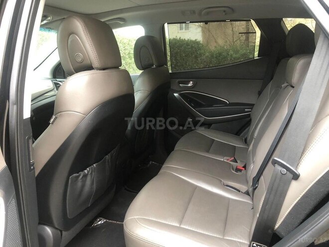 Hyundai Santa Fe-6