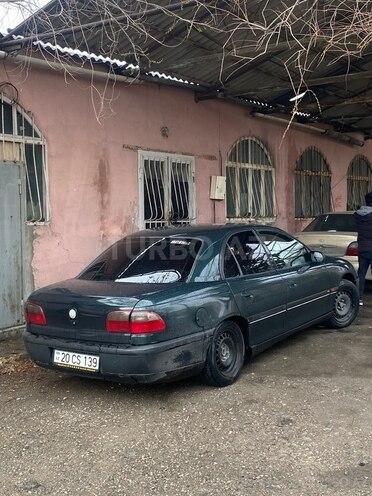 Opel Omega-14