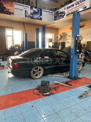 Opel Omega-8