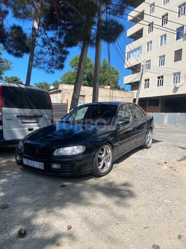 Opel Omega-5