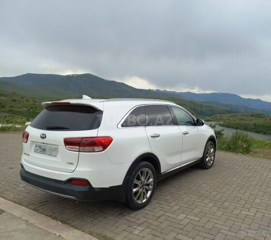 Kia Sorento-4