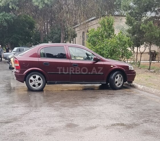 Opel Astra-2