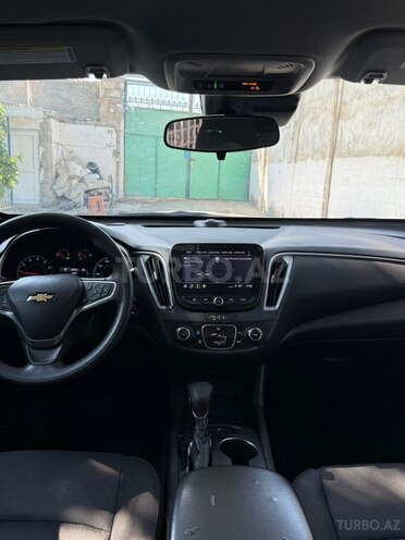 Chevrolet Malibu-8