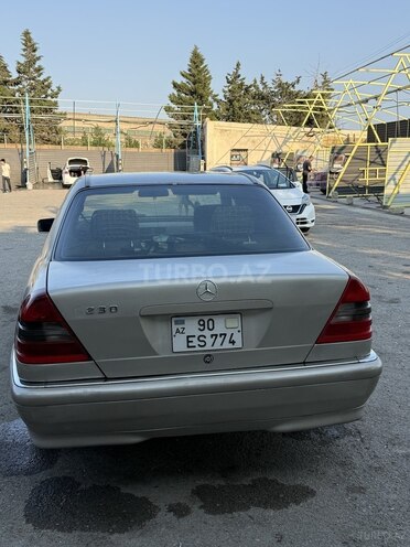 Mercedes C 230-6