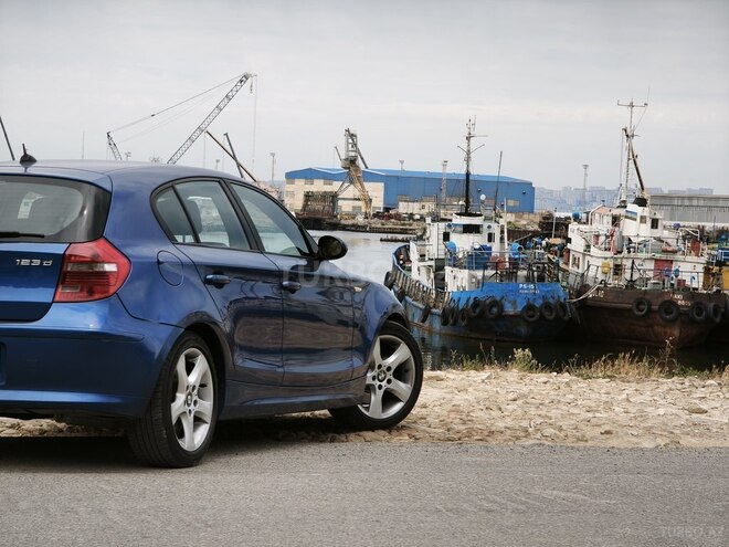 BMW  2009, 366,000 km - 2.0 л - Bakı