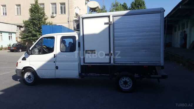 Ford Transit-6