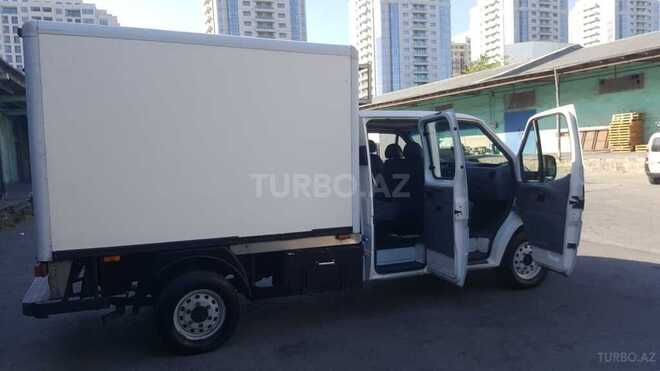 Ford Transit-3