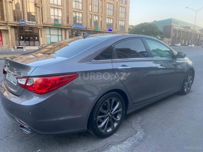 Hyundai Sonata-3