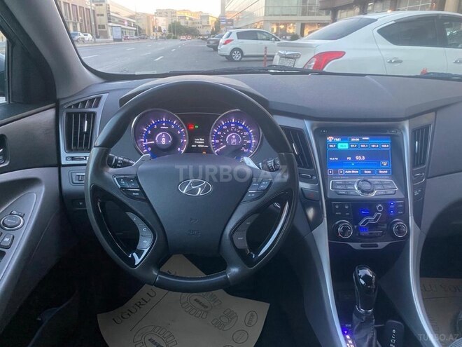 Hyundai Sonata-8