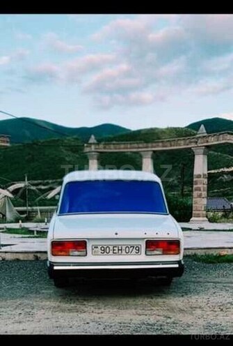 LADA (VAZ) 2107-4