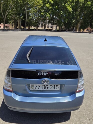 Toyota Prius-8