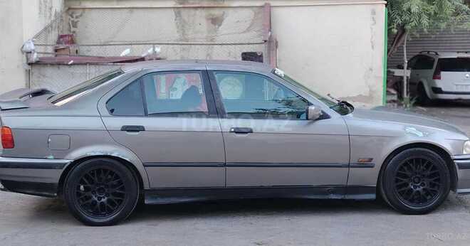 BMW 320-4
