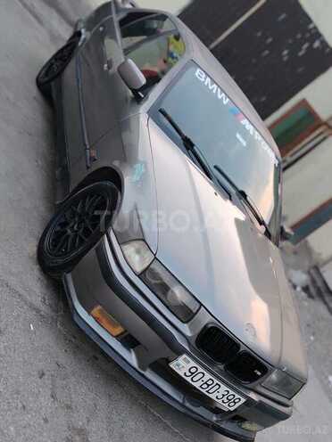 BMW 320-6