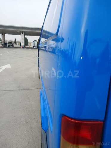 Ford Transit-3