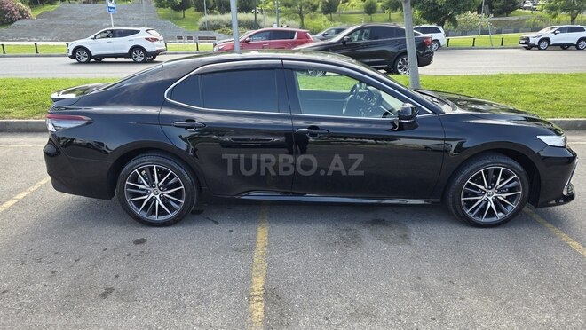 Toyota Camry-7