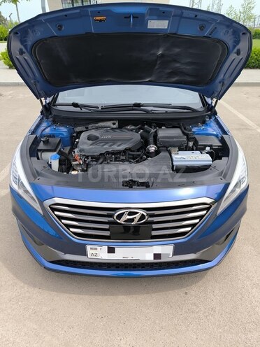 Hyundai Sonata-5