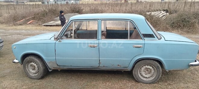 LADA (VAZ) 21011-4
