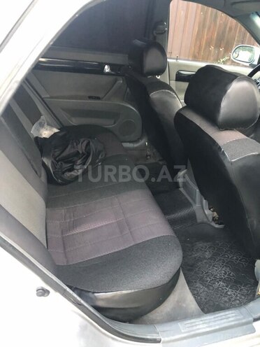 Chevrolet Lacetti-7