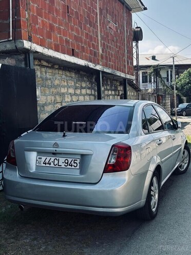 Chevrolet Lacetti-5
