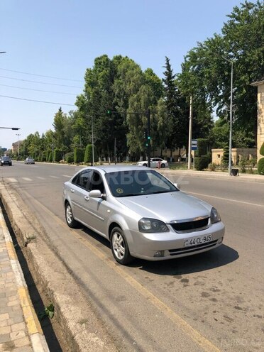 Chevrolet Lacetti-6