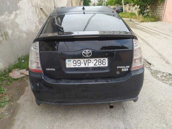 Toyota Prius-3