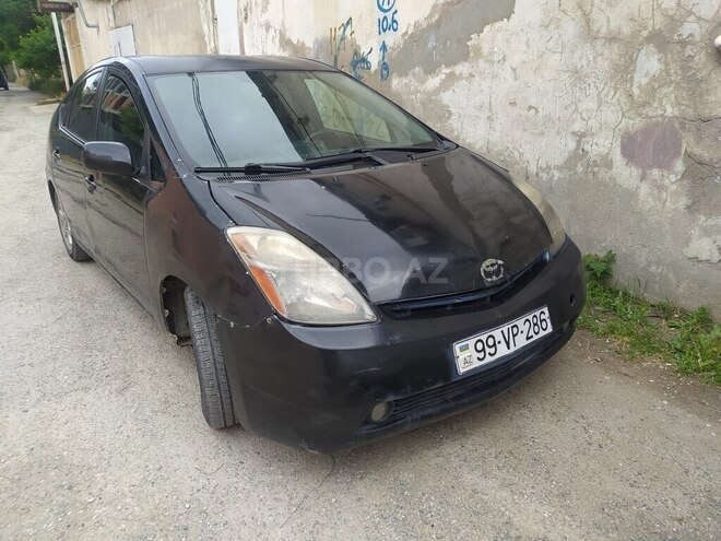 Toyota Prius-1