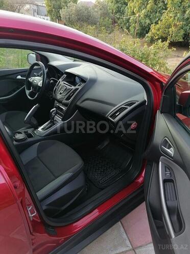 Ford Focus-14
