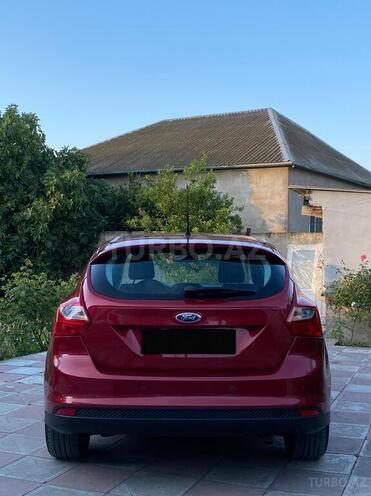 Ford Focus-2