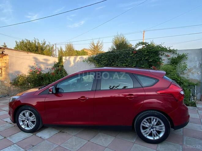 Ford Focus-7