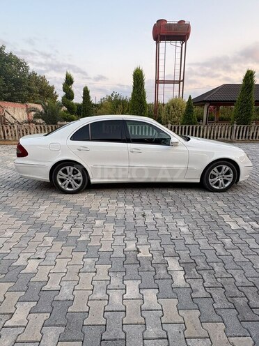 Mercedes E 200-5