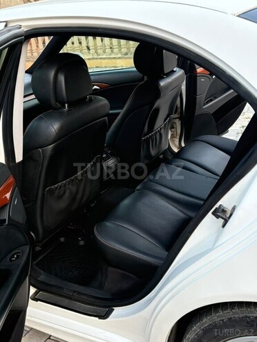 Mercedes E 200-7