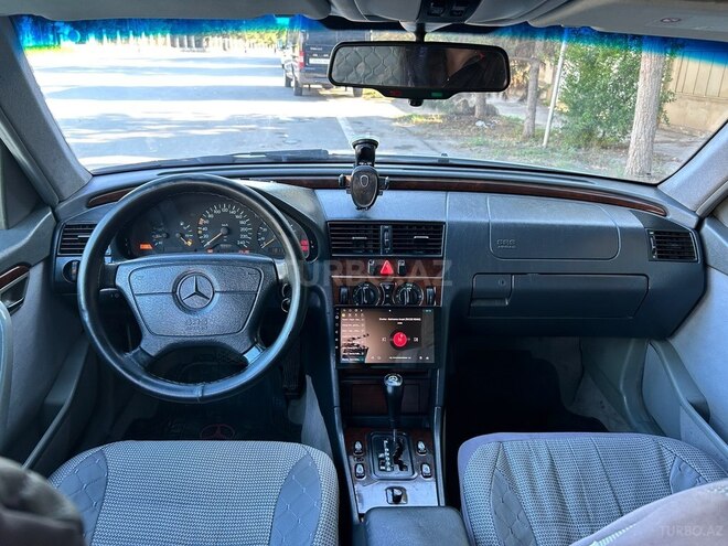 Mercedes C 180-3