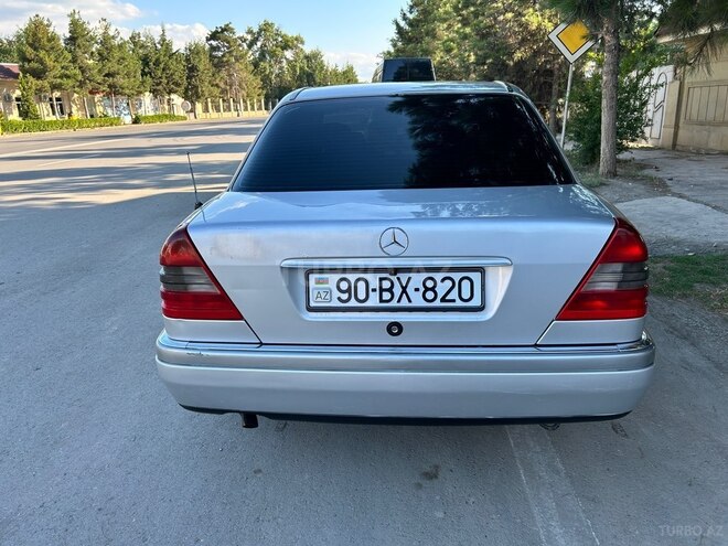 Mercedes C 180-8