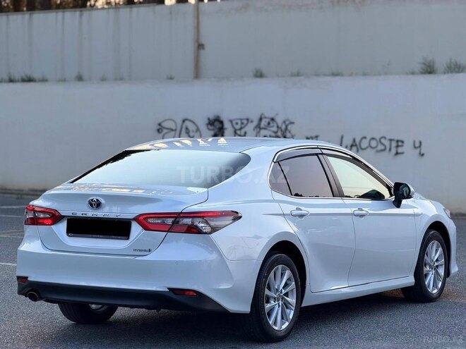 Toyota Camry-10