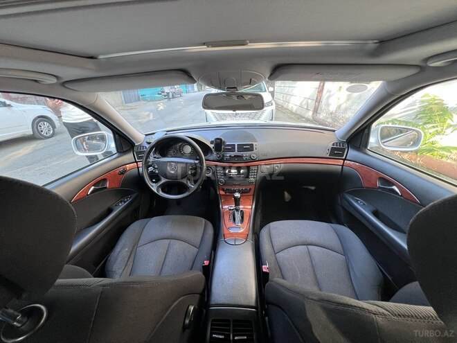 Mercedes E 220-6