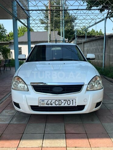 LADA (VAZ) Priora-1